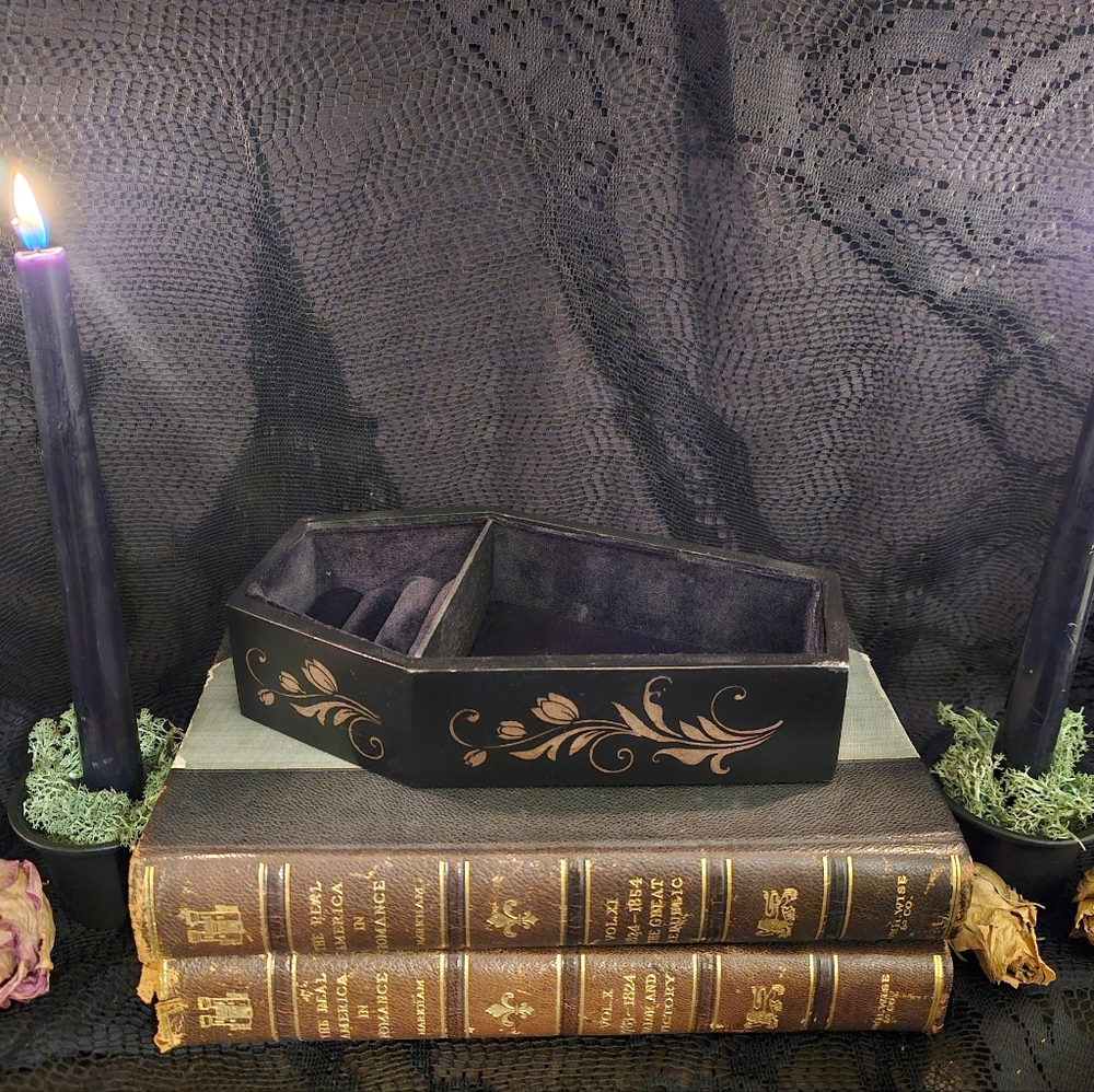 Coffin Jewelry box